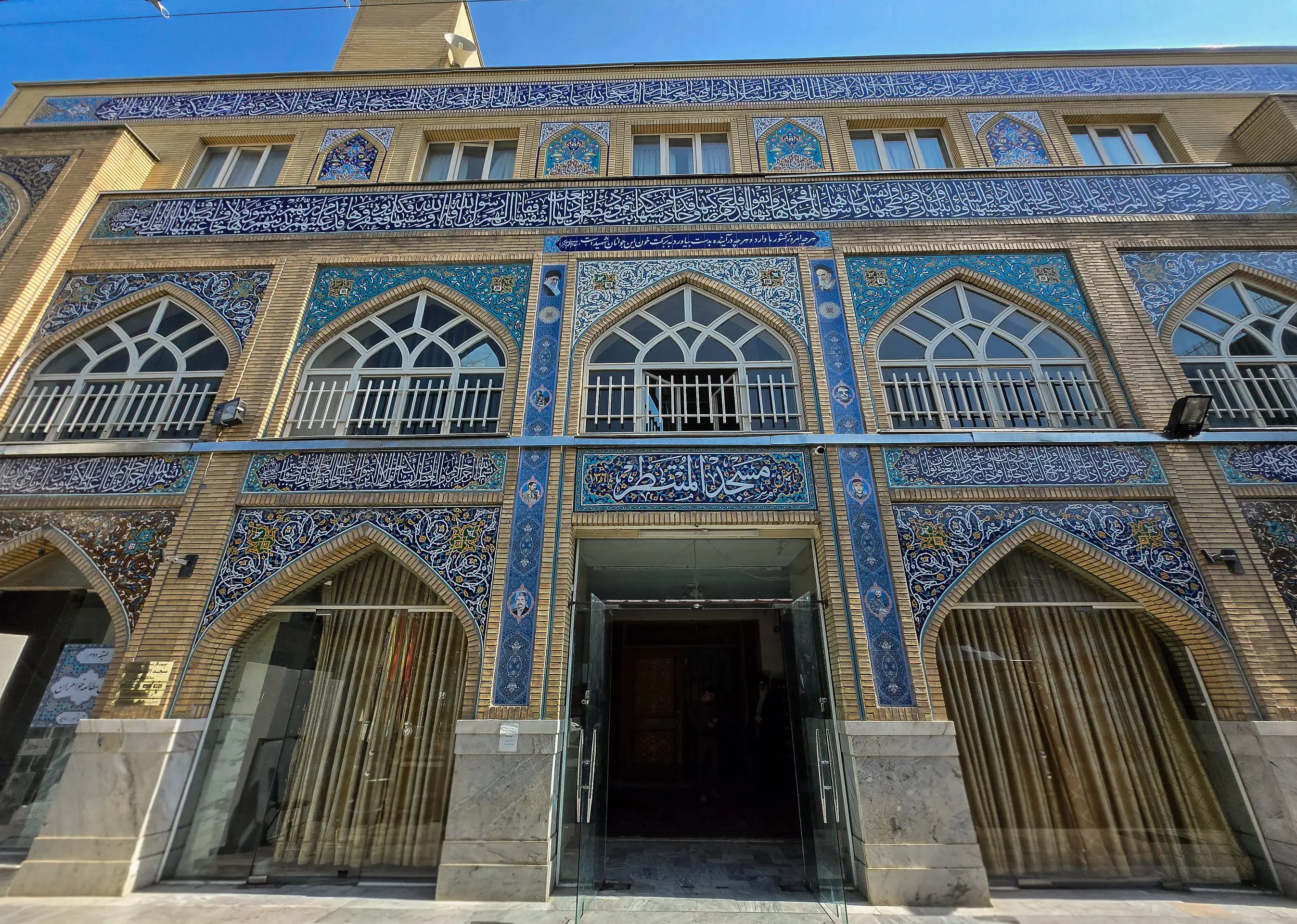 مسجد المنتظر مشهد - تصویر 2
